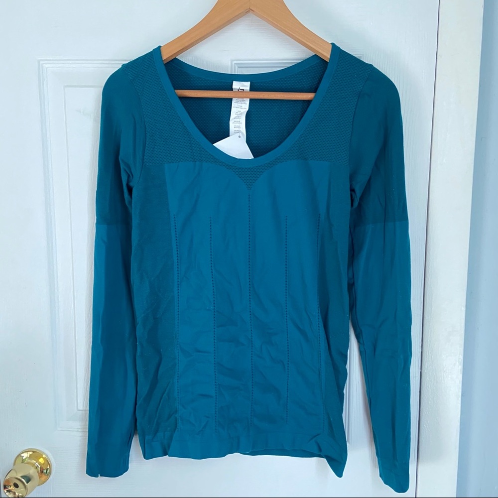 Fabletics Running Top (BRAND NEW W/TAGS)